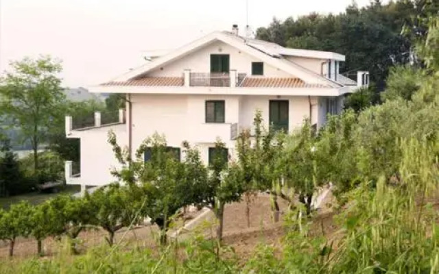 Отель B&B Il Menestrello Ситта-Сант-Анджело вид на фасад