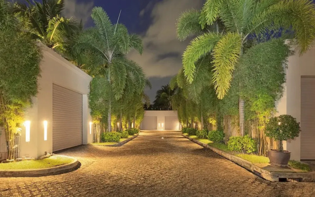 Отель Richmond Villa Bangtao вид на фасад