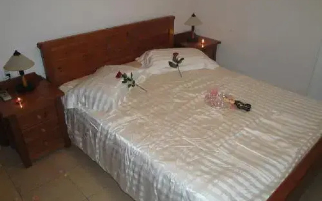 Kandania Apartments