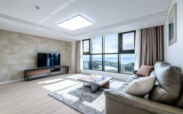 The House Adagio