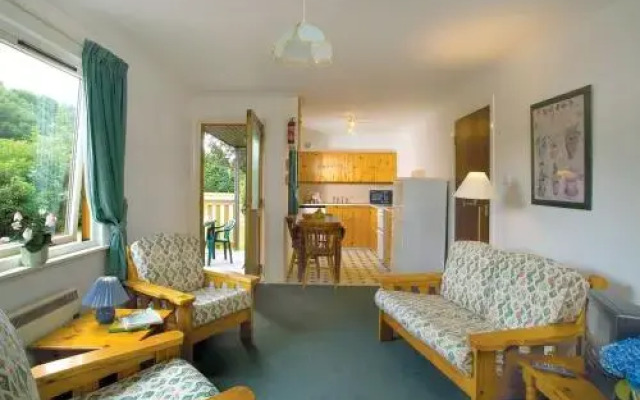 Queenshill Lodges