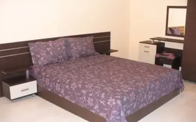 Rose Garden Omax Hotel Apartments