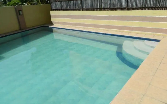 Hollywood Suites and Resort - Bancal