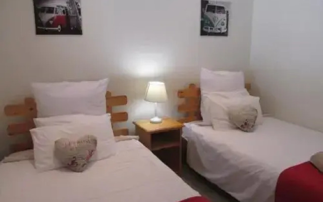 Point Village Accommodation - Elgin House 8