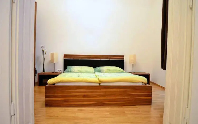 Апартаменты Govienna Luxury City Apartments Вена комната для гостей