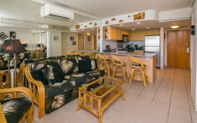 Ilikai 1737 - Studio Condo