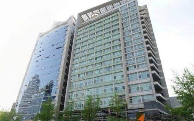 Отель Cozy Seoul Yongsan Южная Корея, Сеул - отзывы, цены и фото номеров - забронировать отель Cozy Seoul Yongsan онлайн вид на фасад