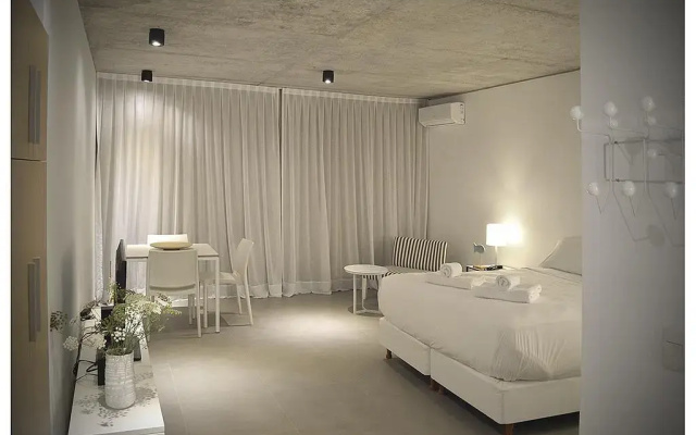Amura Suites