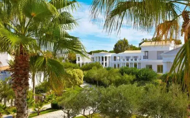 Отель Grecotel Olympia Oasis & Aqua Park вид на фасад