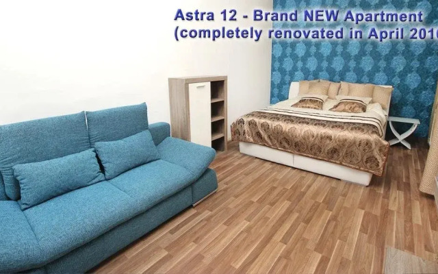 Отель Astra 12 Amazing Castle and River View Прага вид на фасад