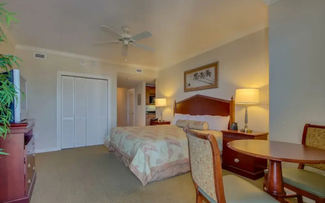 Royale Palms 2405 Eff by RedAwning