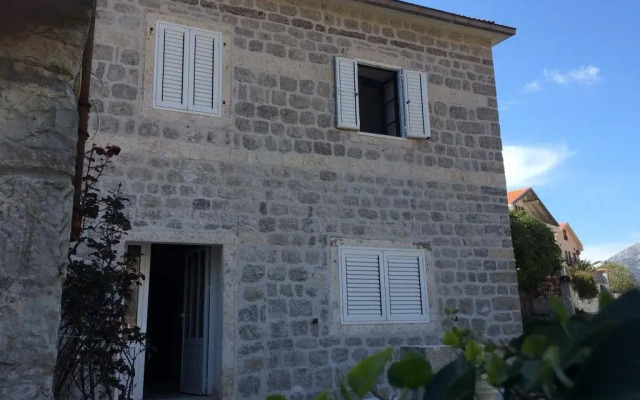 Отель Djujic House Черногория, Доброта - отзывы, цены и фото номеров - забронировать отель Djujic House онлайн вид на фасад