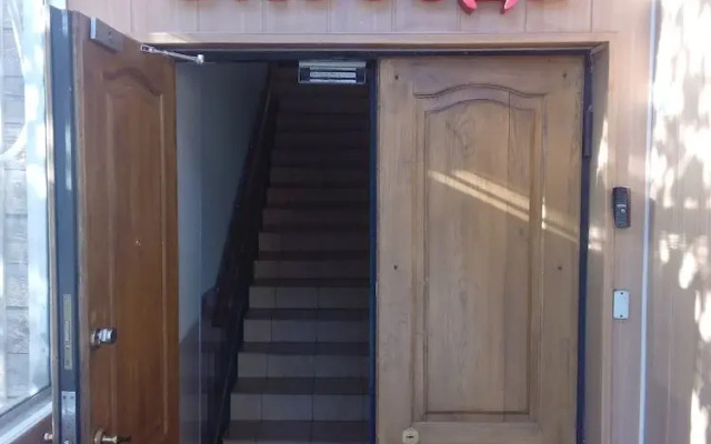 Sloboda Hostel Москва вид на фасад