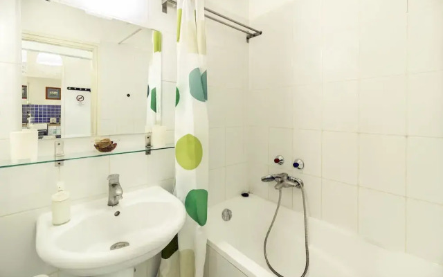Mohinga Apartment