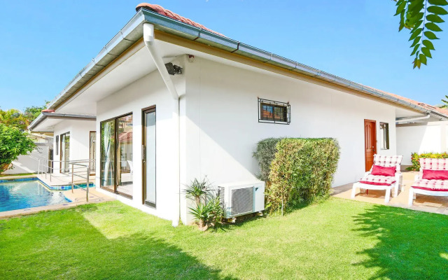 Отель Corrib Village No.11 Паттайя вид на фасад