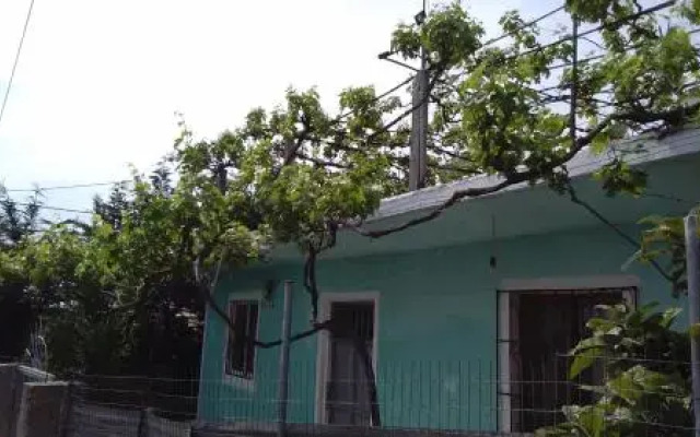 Kenos Hostel вид на фасад