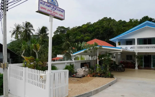 Nawee Guesthouse Sairee - Hostel вид на фасад