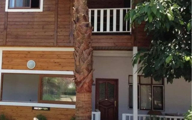 Palm Konak Hotel вид на фасад