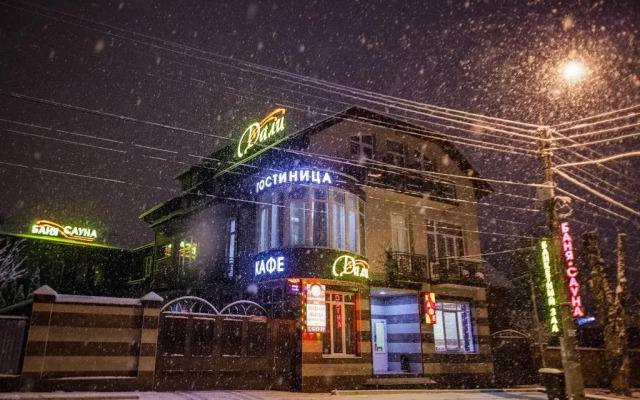 Hotel Dali вид на фасад