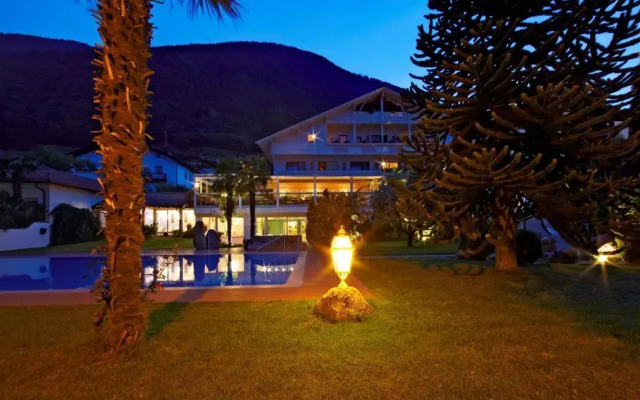 Отель Wellnesshotel Glanzhof Марленго вид на фасад