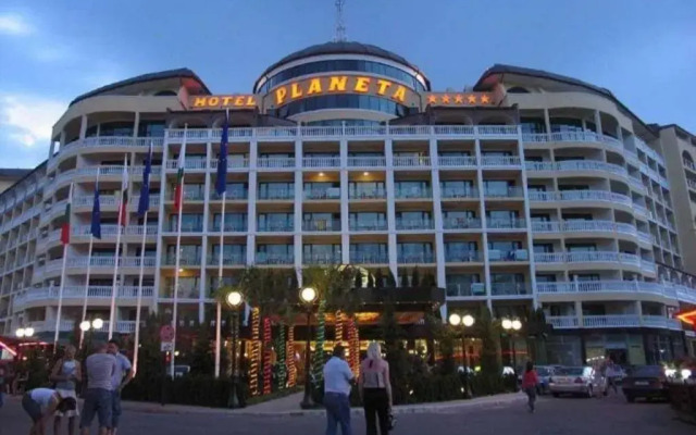Hotel Planeta Studio Солнечный берег вид на фасад