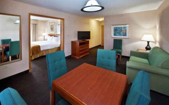 Holiday Inn Express Hotel & Suites Chicago-Midway Airport 0