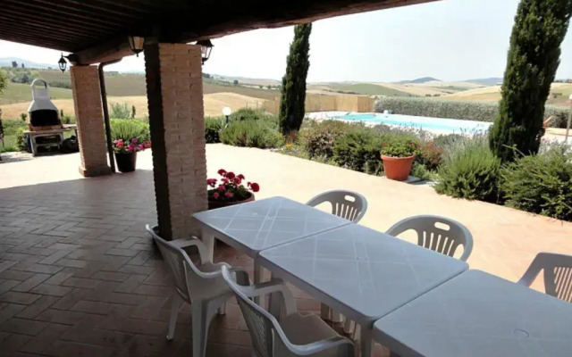 Villa Santa Luce