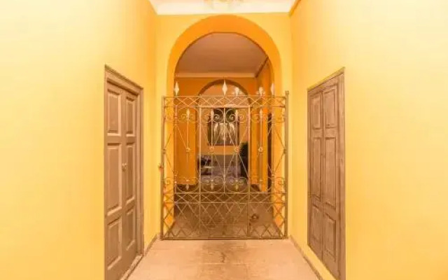 Отель Living Milan Fiori Chiari 26 вид на фасад