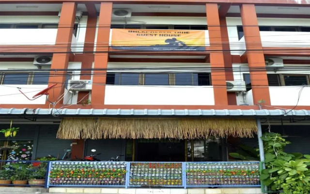 Отель Backpacker Time Guest House Паттайя вид на фасад