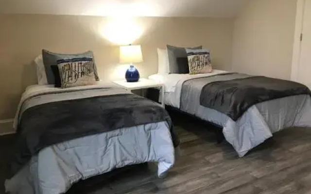 99 Steps - 3 Br Home