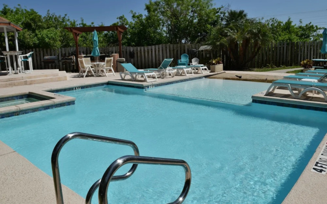 SeaBreeze 136 - 1 Br Condo