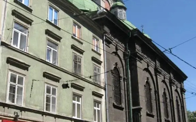 Хостел На Русской вид на фасад