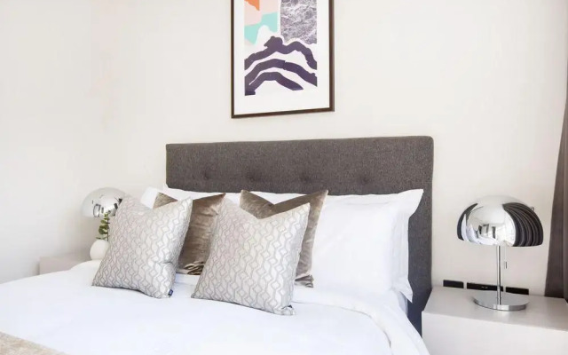 Отель Posh 2BR Westminster Suites by Sonder Великобритания, Лондон - отзывы, цены и фото номеров - забронировать отель Posh 2BR Westminster Suites by Sonder онлайн вид на фасад