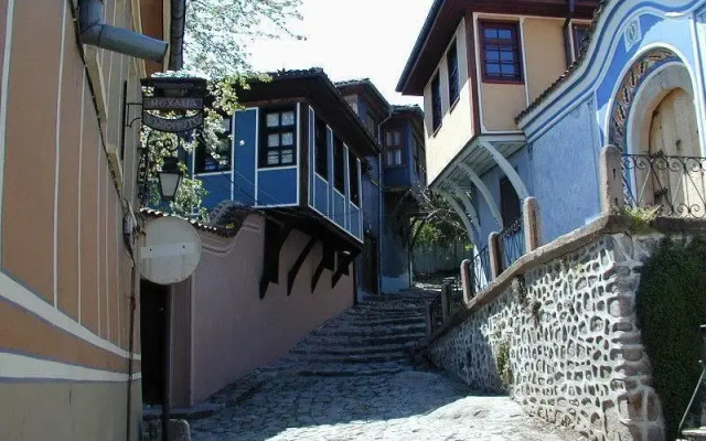 Отель Bell Hostel Болгария, Пловдив - отзывы, цены и фото номеров - забронировать отель Bell Hostel онлайн вид на фасад