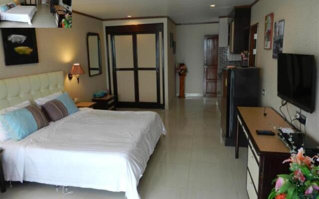 Alex Group Jomtien Plaza Condotel 0