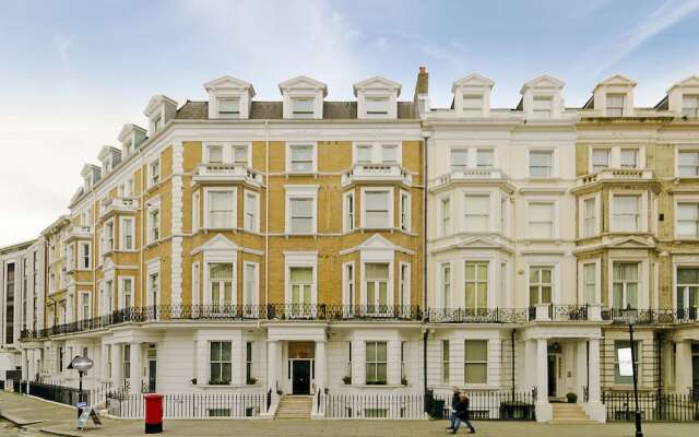 Апартаменты Q Kensington Two Apartments вид на фасад