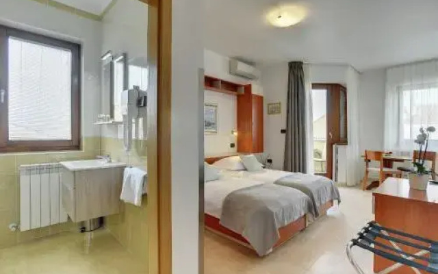 Apartments Nina