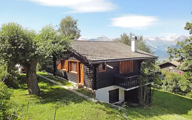 Отель Holiday home Sven Heul Nendaz Station Нендаз комната для гостей