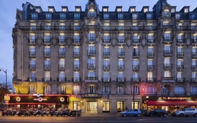 Отель Holiday Inn Paris Gare De l'Est вид на фасад