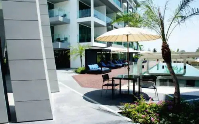 Отель Absolute Twin Sands Resort & Spa