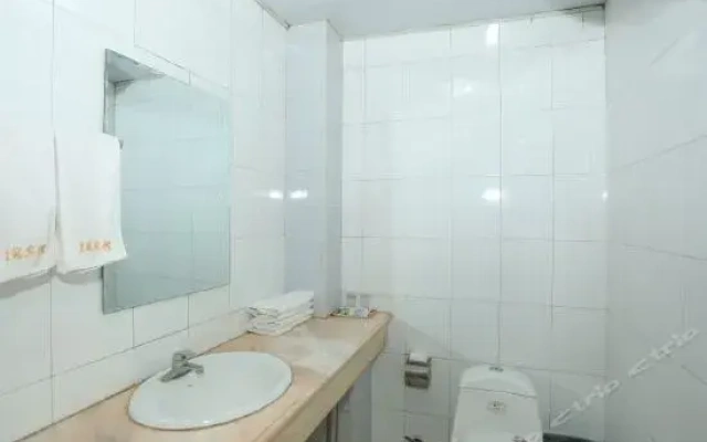 Manzhouli Crown Inn