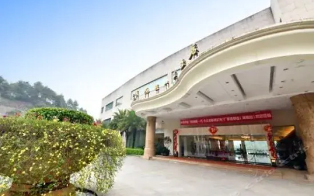 Changsha Dolton Tongsheng Resort Hotel вид на фасад