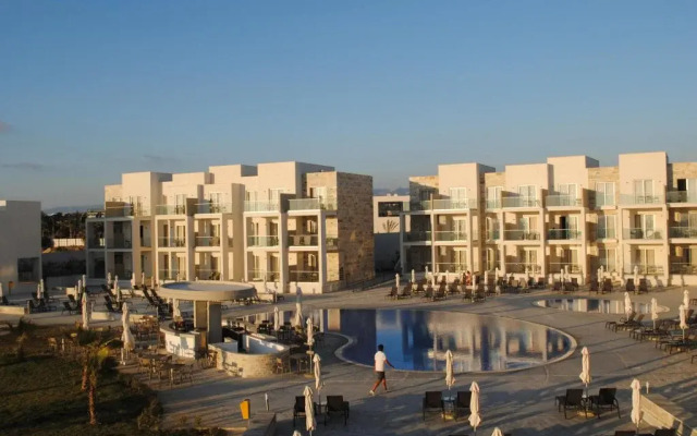 Elea Golf Club - Amphora Hotel & Suites вид на фасад