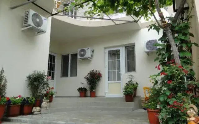 Гостиница Guest house on Terskaya 139 в Анапе отзывы, цены и фото номеров - забронировать гостиницу Guest house on Terskaya 139 онлайн Анапа вид на фасад