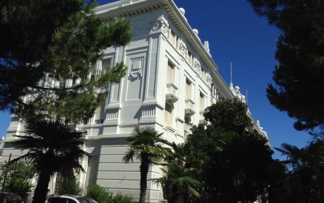 Отель Апарт-Отель Residenza Grand Hotel Riccione Италия, Риччоне - отзывы, цены и фото номеров - забронировать отель Апарт-Отель Residenza Grand Hotel Riccione онлайн вид на фасад