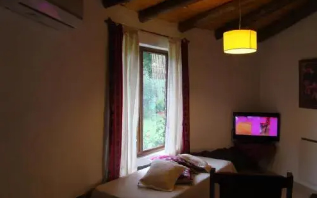 Cabanas Bioclimaticas Los Lapachos