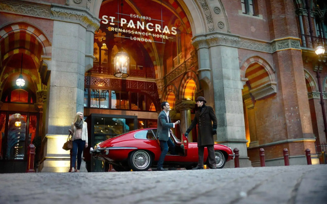 St. Pancras Renaissance Hotel London вид на фасад
