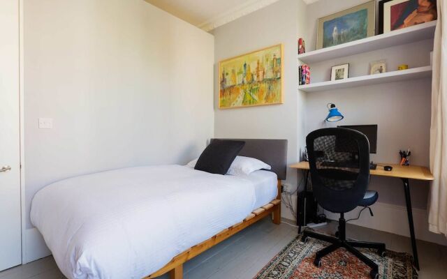 Отель Veeve - Dartmouth House комната для гостей