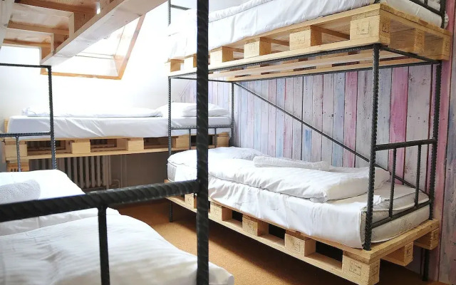 Отель Free Zone-Hostel Praha Чехия, Прага - отзывы, цены и фото номеров - забронировать отель Free Zone-Hostel Praha онлайн вид на фасад