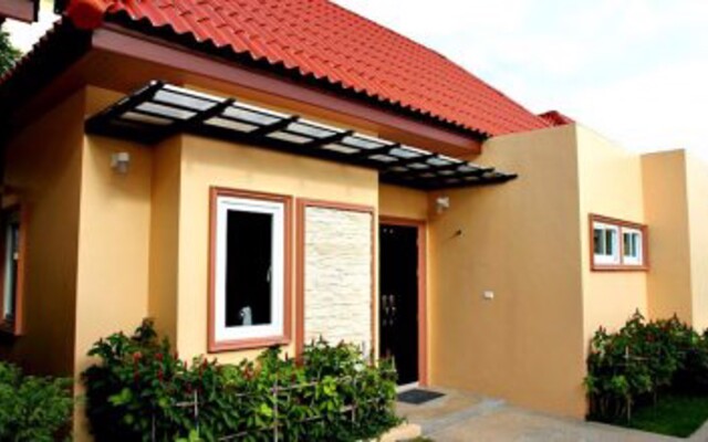 Отель Andaman Villa вид на фасад